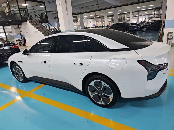 Фото 5 - XPeng Mona M03