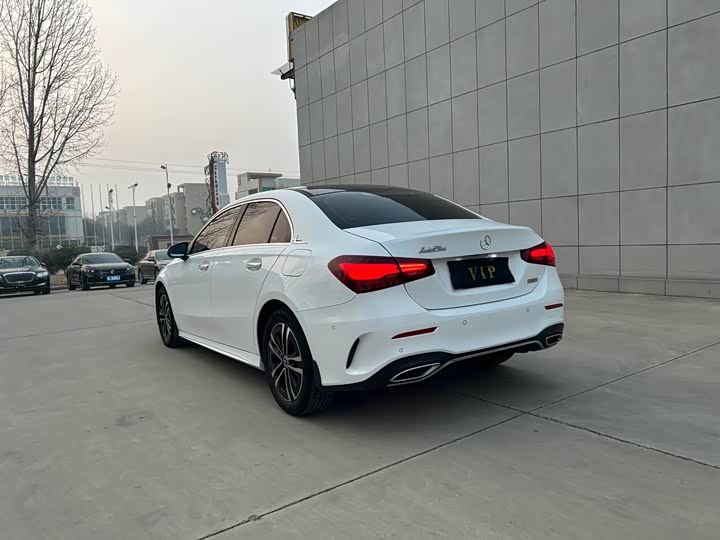 Фото 4 - Mercedes-Benz A-Class