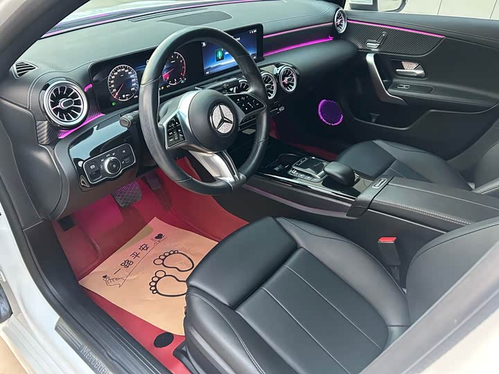 Фото 7 - Mercedes-Benz A-Class