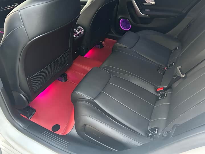 Фото 8 - Mercedes-Benz A-Class