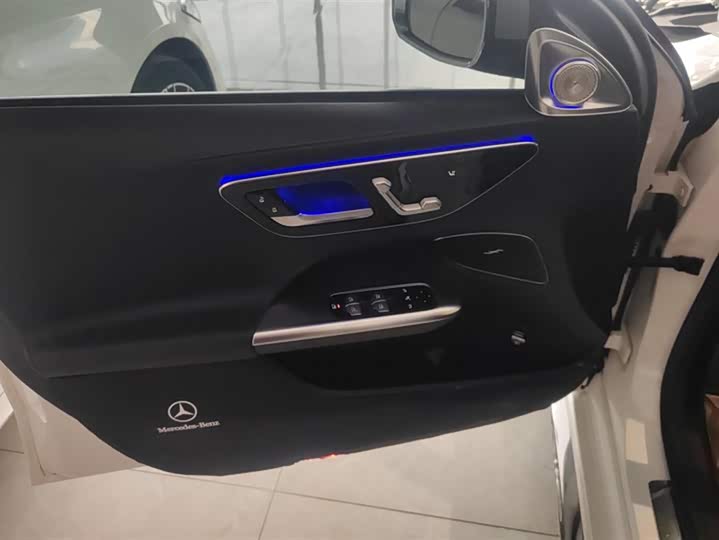 Фото 7 - Mercedes-Benz C-Class