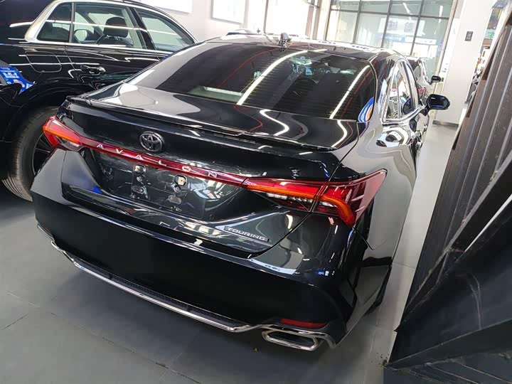 Фото 7 - Toyota Avalon