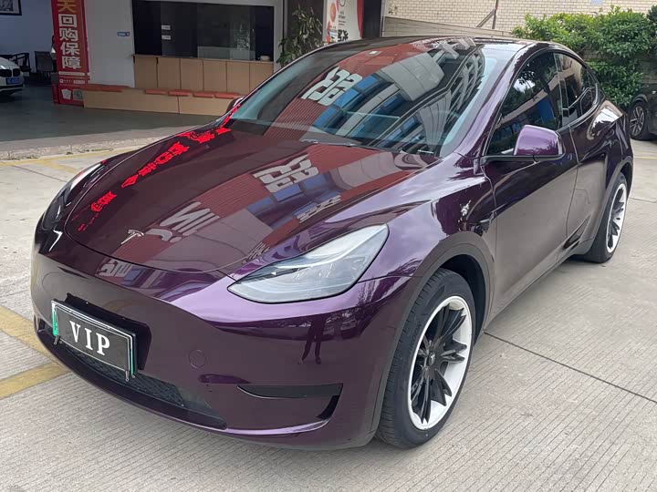 Фото 1 - Tesla Model Y