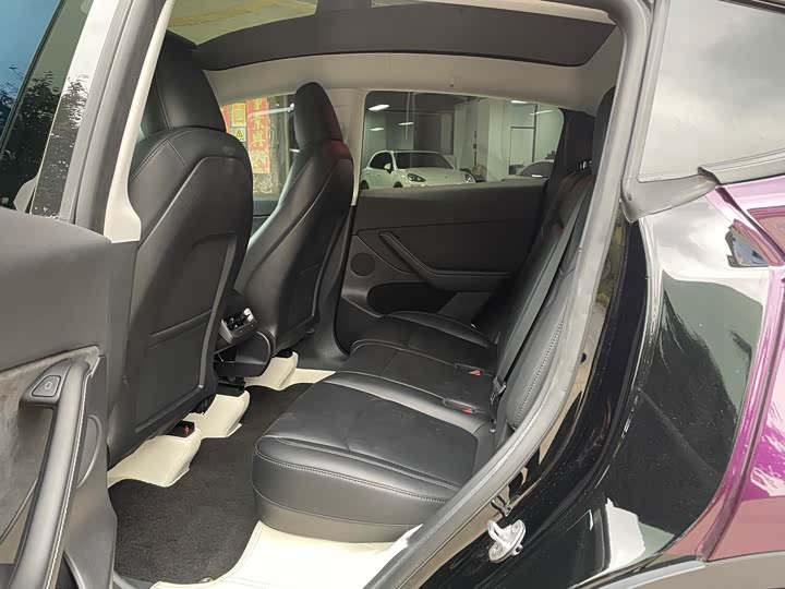 Фото 8 - Tesla Model Y