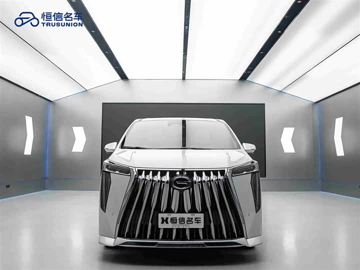 Фото 2 - GAC Trumpchi M8