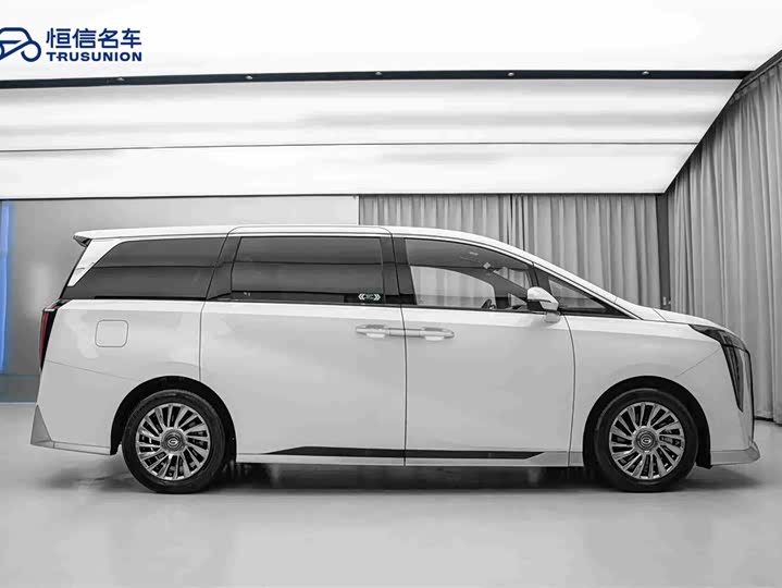 Фото 4 - GAC Trumpchi M8