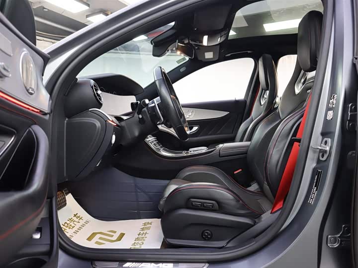 Фото 7 - Mercedes-Benz E-Class AMG