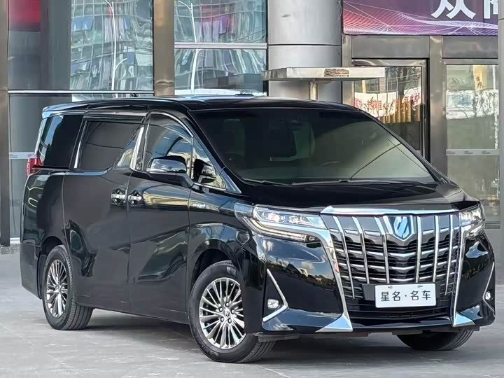 Фото 3 - Toyota Alphard