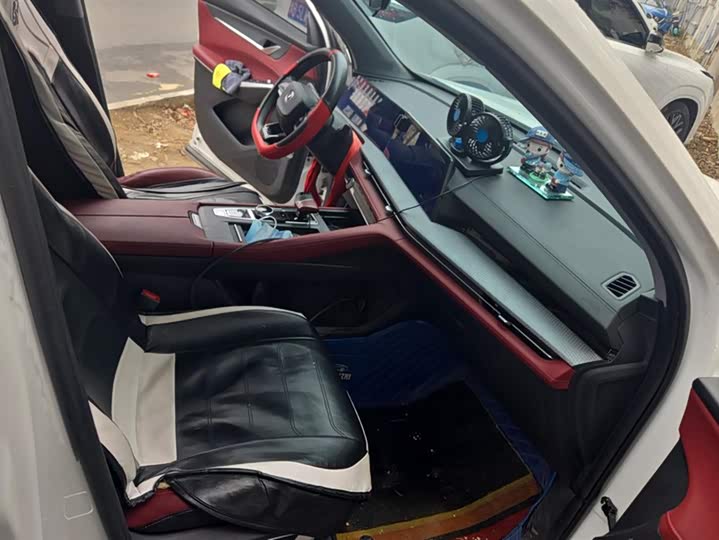 Фото 8 - Changan CS75 Plus