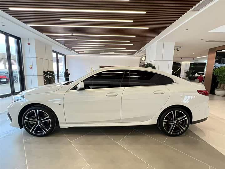 Фото 6 - BMW 2 Series