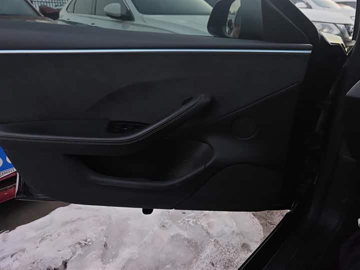 Фото 7 - Tesla Model 3