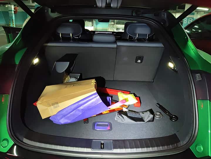 Фото 4 - Xiaomi YU7