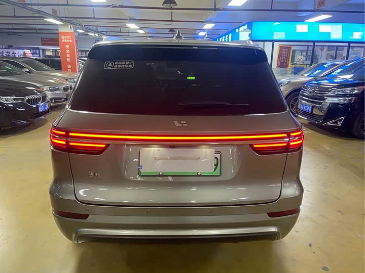 Фото 5 - LiXiang One