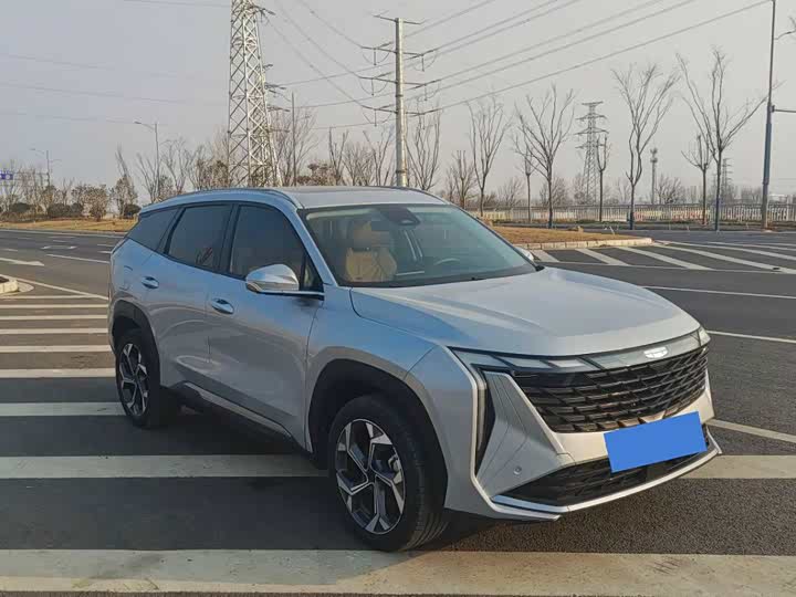 Фото 3 - Geely Atlas L