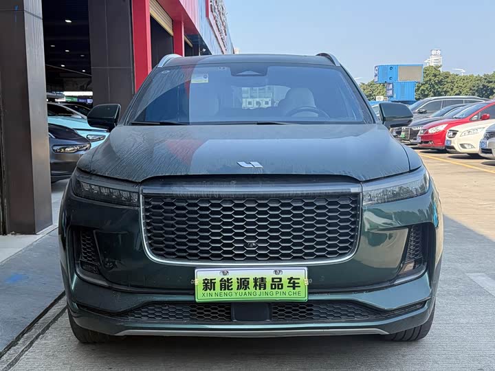 Фото 2 - LiXiang One