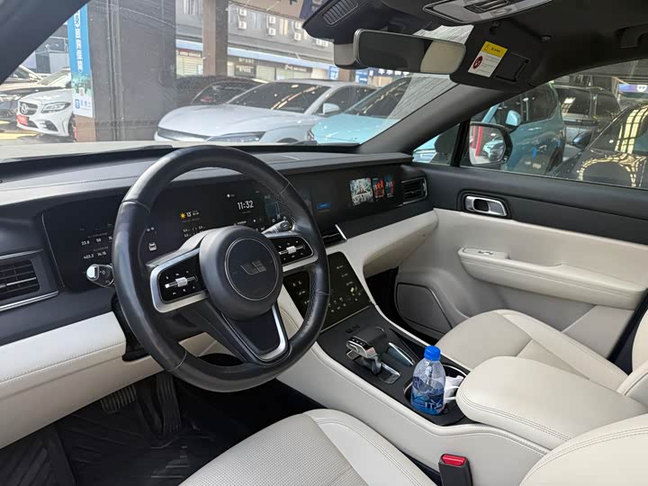 Фото 7 - LiXiang One