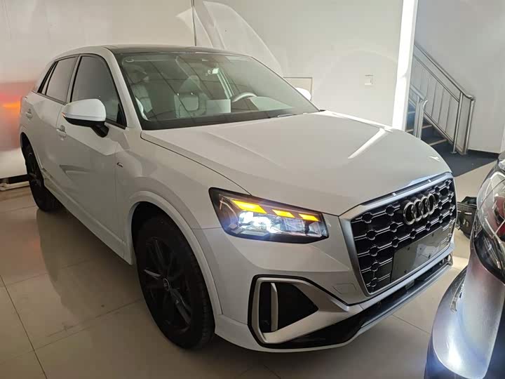 Фото 4 - Audi Q2L