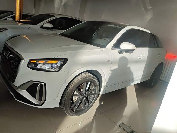 Фото 5 - Audi Q2L