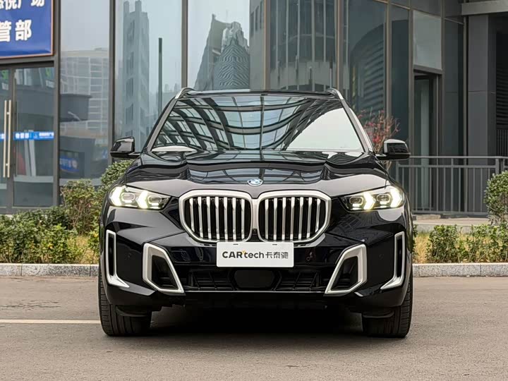Фото 2 - BMW X5