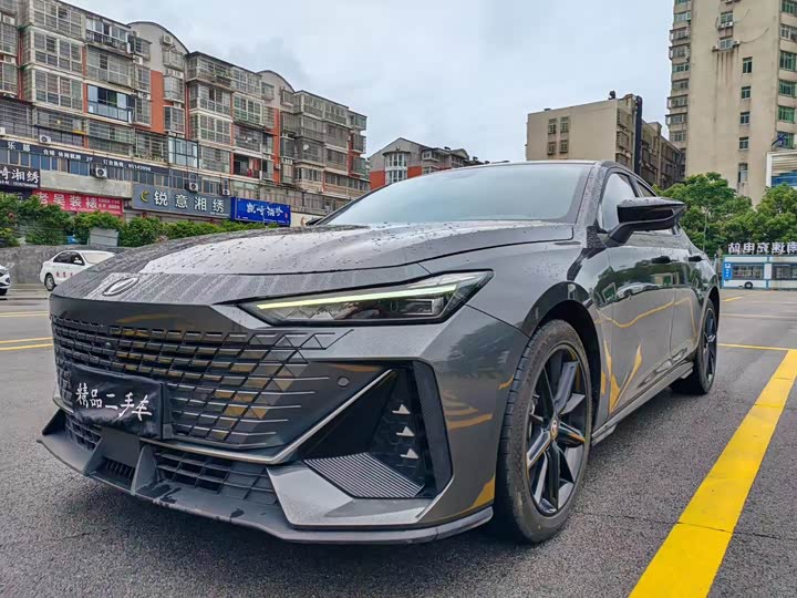 Фото 1 - Changan UNI-V