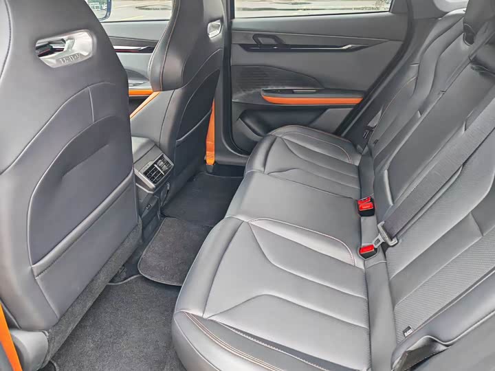 Фото 6 - Changan UNI-V