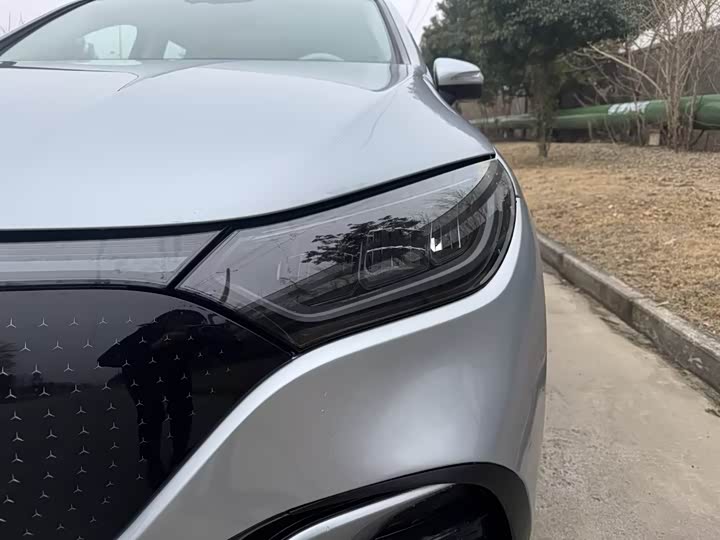 Фото 3 - Mercedes-Benz EQE SUV