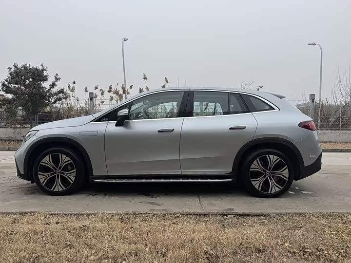 Фото 5 - Mercedes-Benz EQE SUV