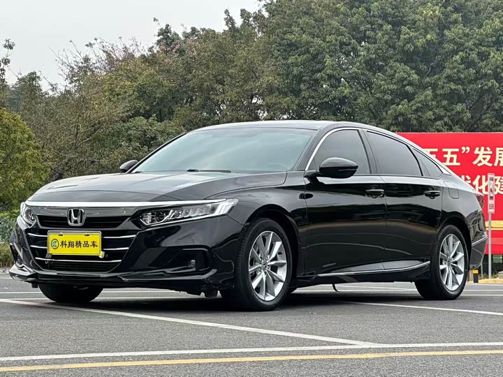 Фото 1 - Honda Accord