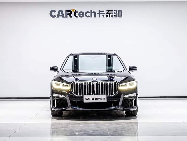 Фото 2 - BMW 7 Series