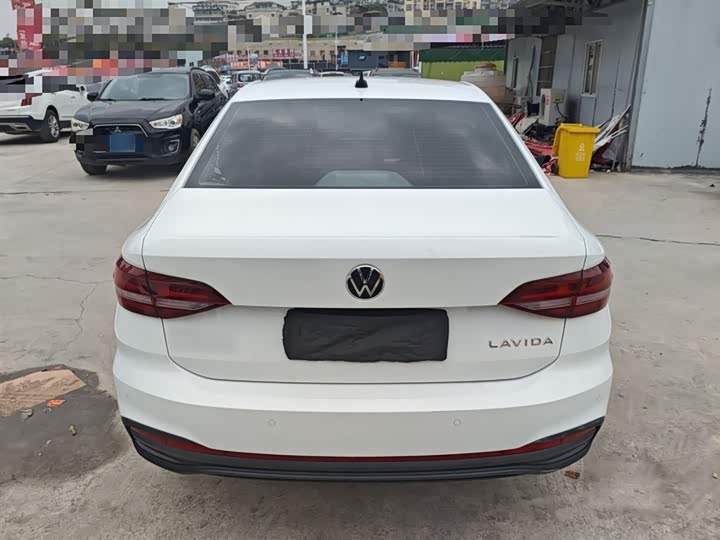 Фото 6 - Volkswagen Lavida