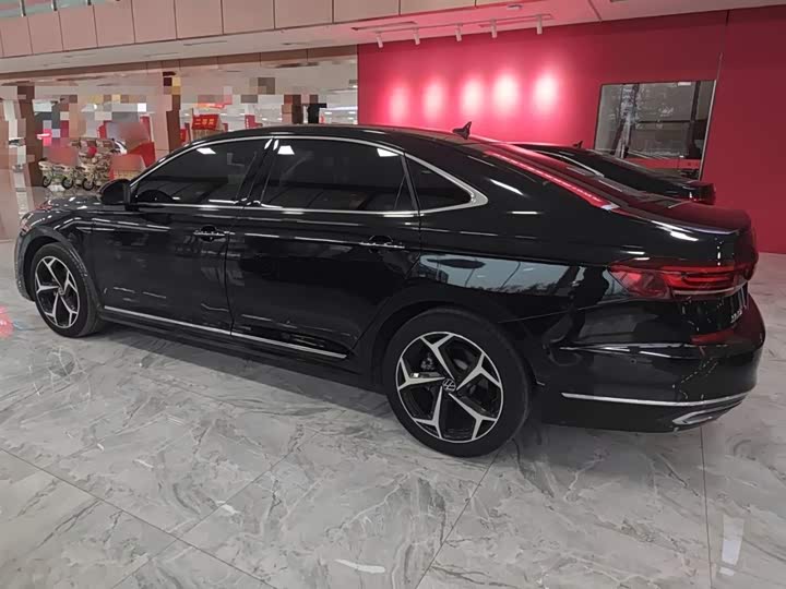 Фото 5 - Volkswagen Passat