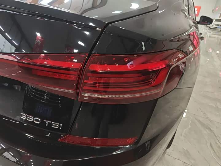 Фото 8 - Volkswagen Passat