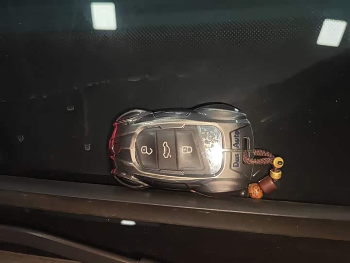 Фото 9 - Volkswagen Passat