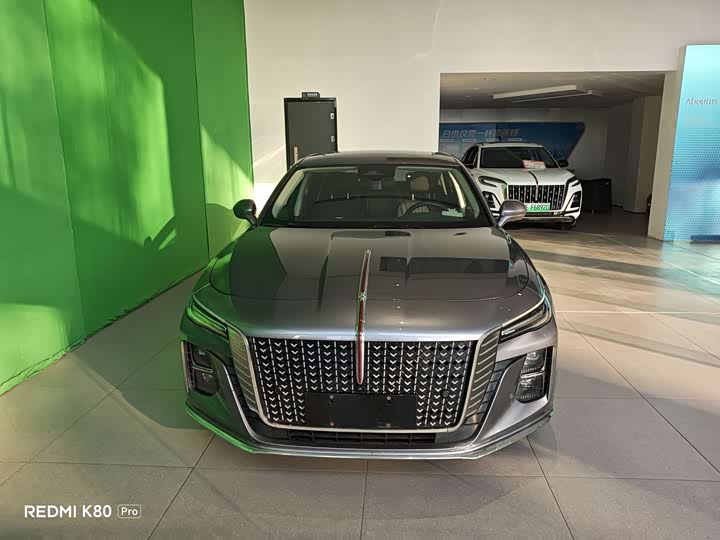 Фото 2 - Hongqi H5