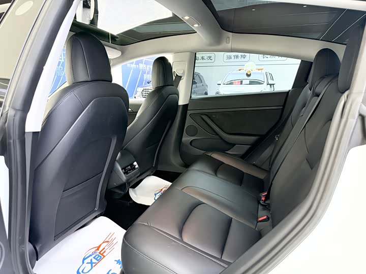 Фото 7 - Tesla Model 3