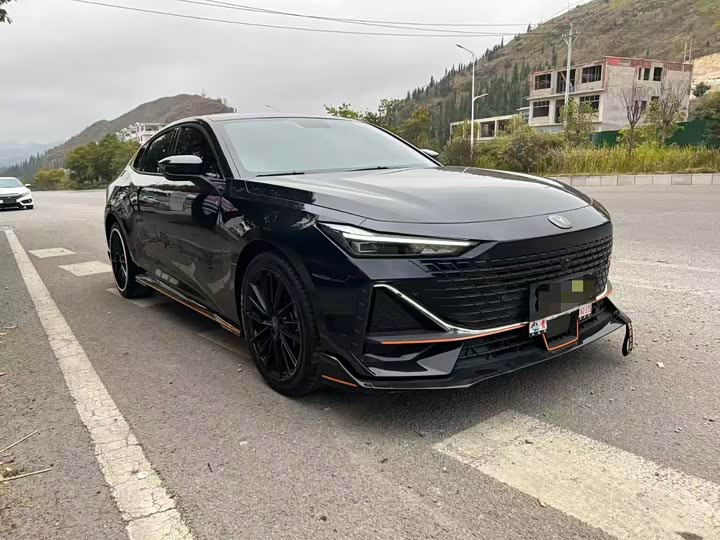 Фото 3 - Changan UNI-V