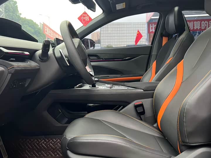 Фото 5 - Changan UNI-V