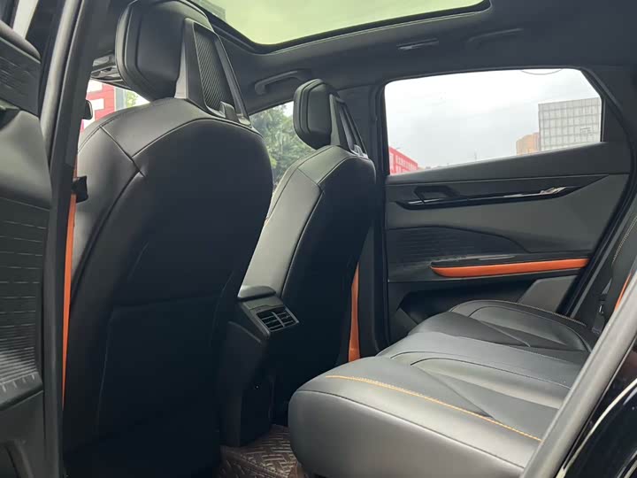 Фото 6 - Changan UNI-V