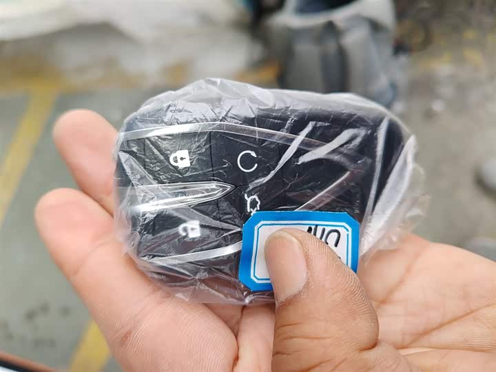 Фото 9 - Changan UNI-V