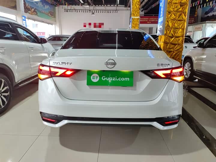 Фото 6 - Nissan Sylphy