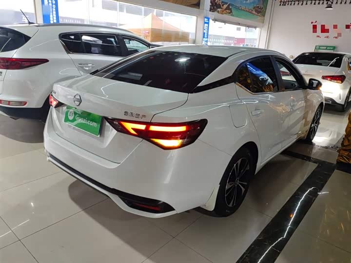 Фото 7 - Nissan Sylphy