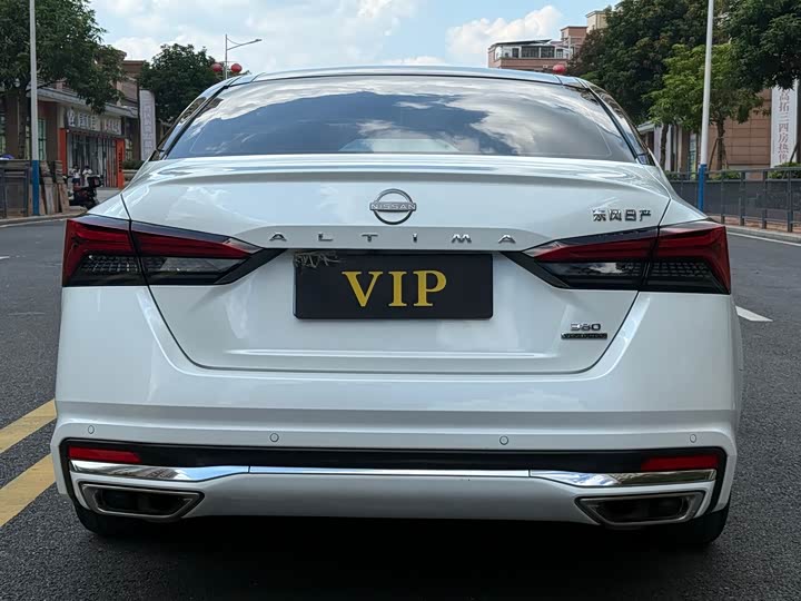 Фото 4 - Nissan Teana