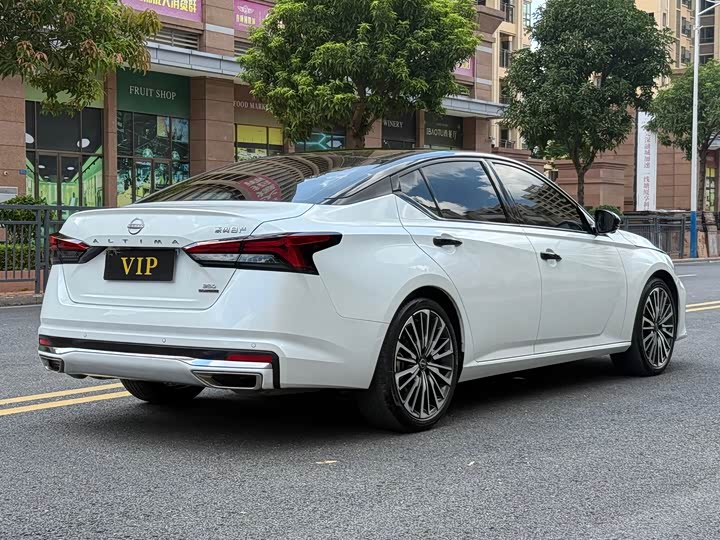 Фото 5 - Nissan Teana