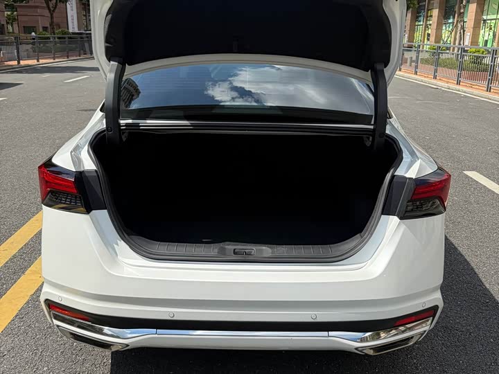 Фото 8 - Nissan Teana