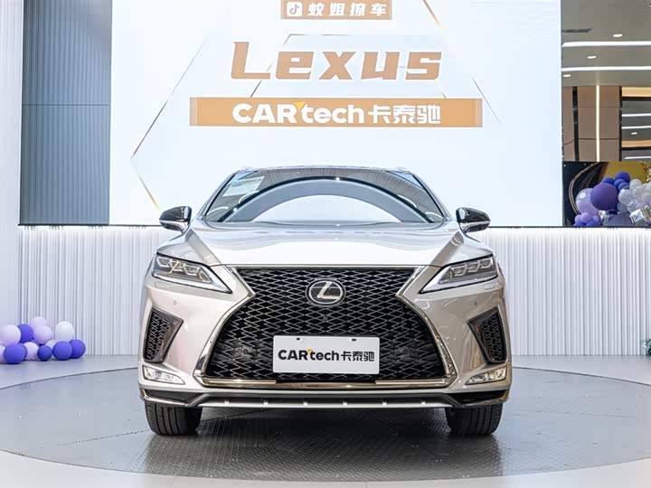 Фото 1 - Lexus RX