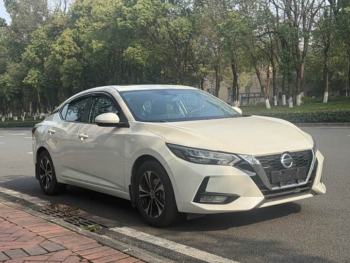 Фото 3 - Nissan Sylphy