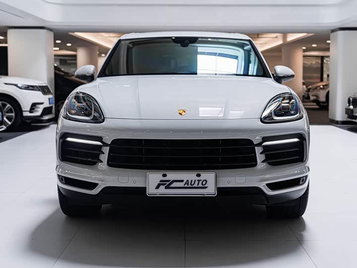 Фото 2 - Porsche Cayenne
