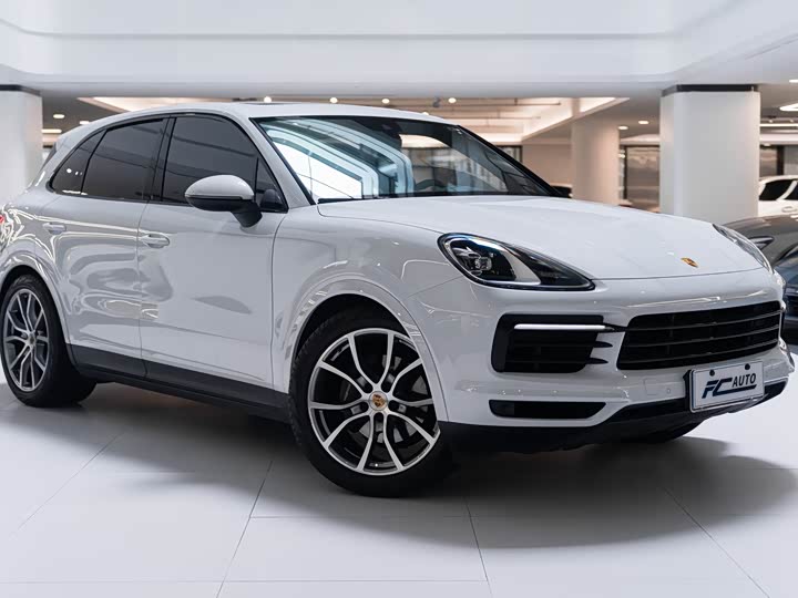 Фото 3 - Porsche Cayenne
