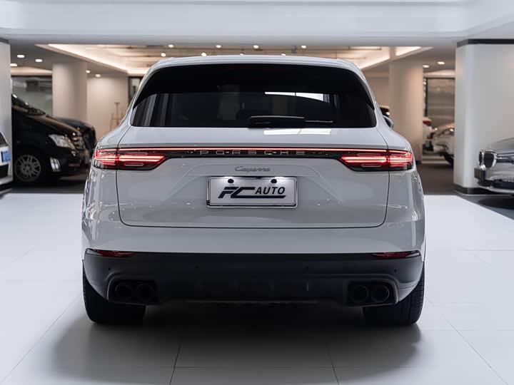 Фото 6 - Porsche Cayenne