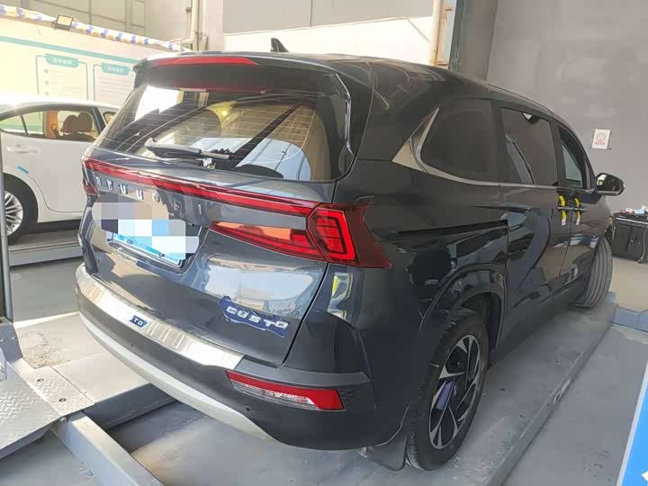 Фото 8 - Hyundai Custo